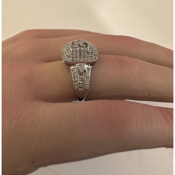 Beautiful 1.00 Carat Natural Cushion Cut Diamond Ring Size 7.25 - Picture 14 of 16